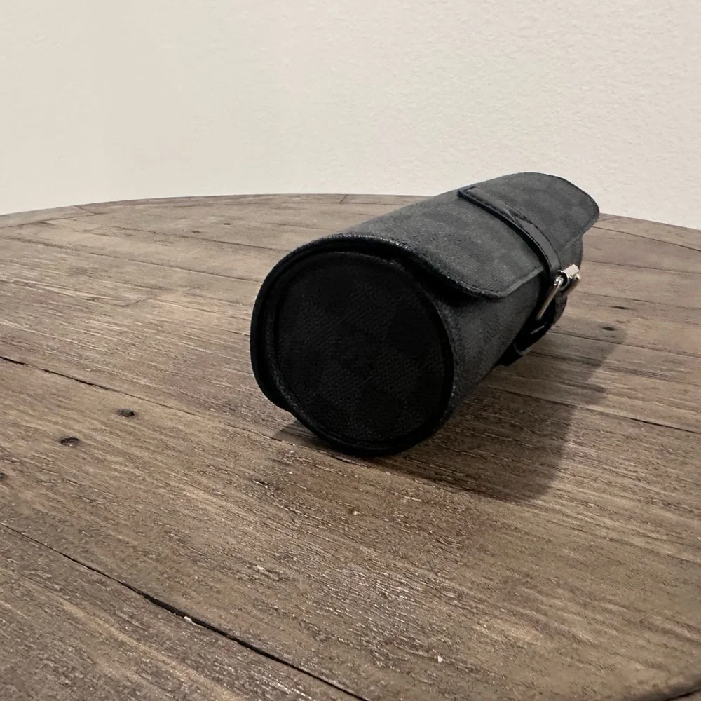 Authentic Louis Vuitton Damier Watch holder - Picture 4 of 9